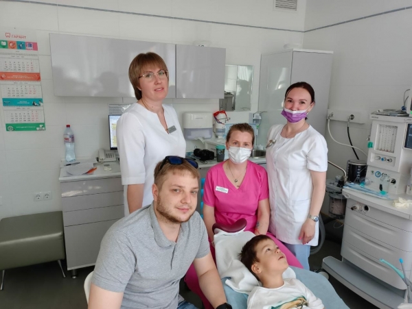 Счастливые улыбки